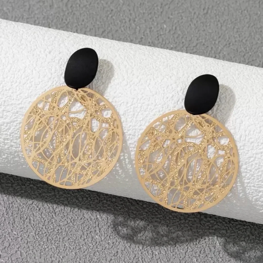 2/$30🌵 Gold Twist Spiral Flat Disc Hoop Earrings Classic Black Jewelry Gift NEW